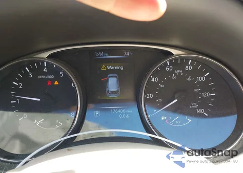 2015 Nissan Rogue S z USA, uszkodzony, nr VIN 5N1AT2MV5FC873632